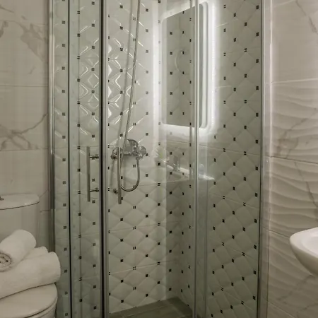 La Fleur Lägenhetshotell 4*