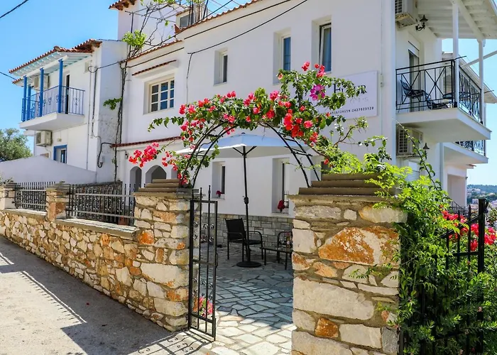 La Fleur Skiathos Town