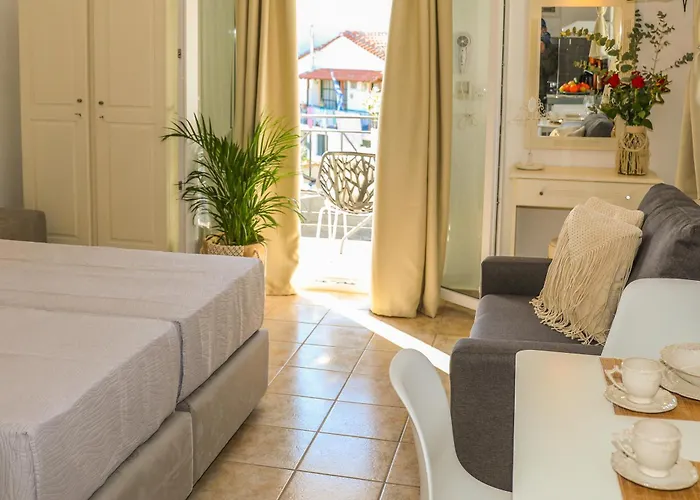 La Fleur 3* Skiathos Town