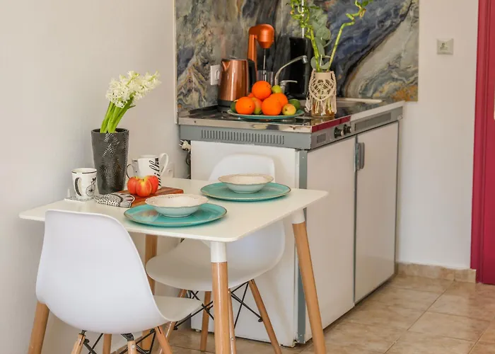 La Fleur Skiathos Town