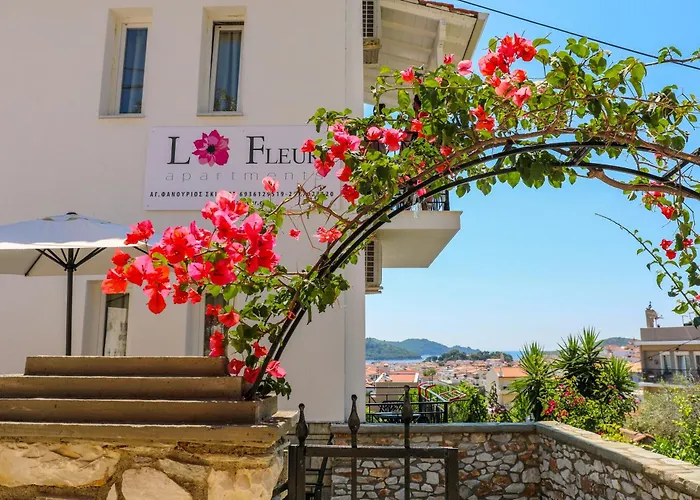 La Fleur 3* Skiathos Town